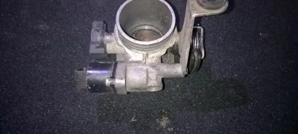 Renault Laguna I Throttle valve 7700873368