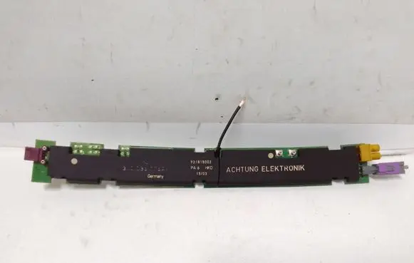 Volkswagen Phaeton Aerial antenna amplifier 3D0035225AK