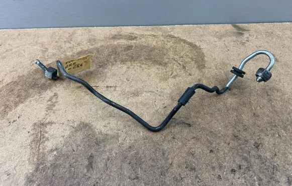 Fuel injector supply line/pipe