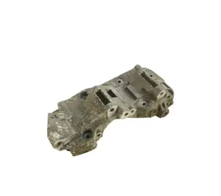 BMW 1 F20 F21 Generator/alternator bracket 8506863 174786