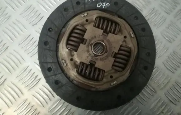Audi A3 S3 8P Clutch pressure plate 036141033h 036141033f