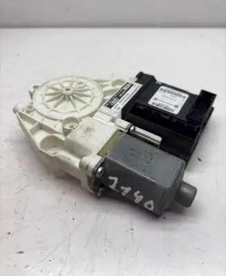 Audi A3 S3 A3 Sportback 8P Front door window regulator motor 8P0959802H S006060014C 63273