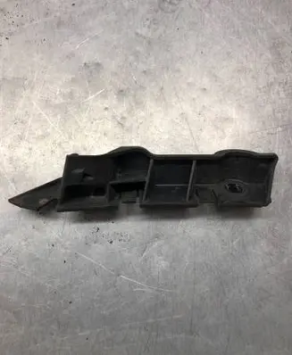 Audi A5 8T 8F Front bumper mounting bracket 15443 8T0807283C