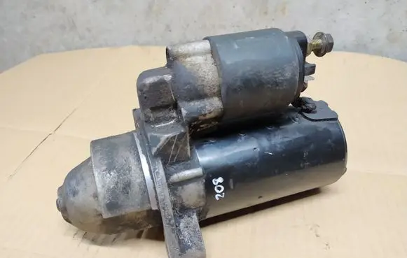Volkswagen PASSAT B5.5 Starter motor 078911023D