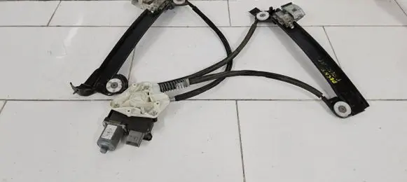 Peugeot RCZ Front door window regulator with motor 9673475880 20100106 0130822640