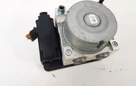BMW 1 F20 F21 ABS Pump 6875559 616623000e6