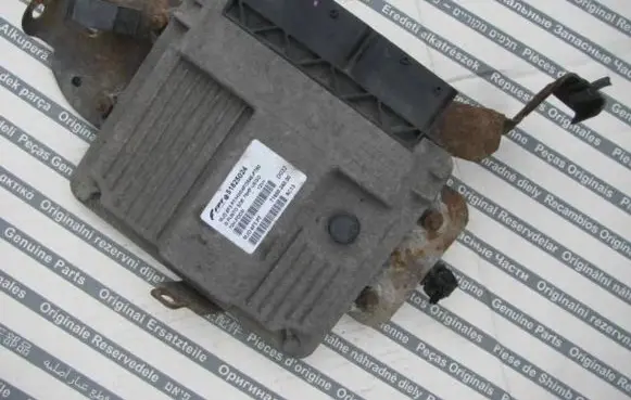 Fiat Punto (199) Engine control unit/module 51825024 MJD6F3.P7
