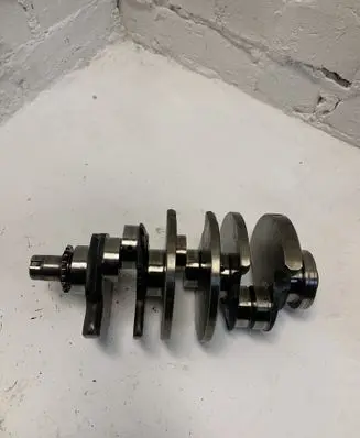 Audi A6 Allroad C5 Crankshaft 059G 059105209F