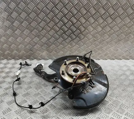 Toyota Hilux (AN120, AN130) Front wheel hub 43211KK010 43502KK010