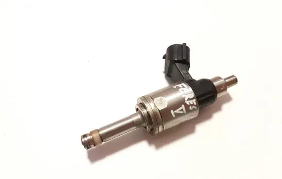 Subaru Forester SK Fuel injector 16611AB040