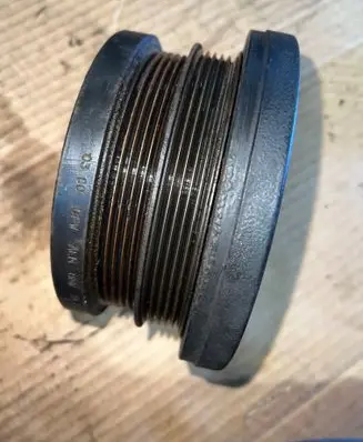 BMW 5 E39 Crankshaft pulley 11232247890