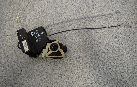 KIA Rio Rear door lock