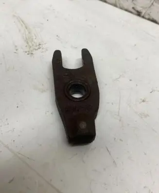 Peugeot 206 Fuel Injector clamp holder 920201