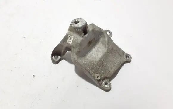 Audi Q8 Engine mounting bracket 8W0199308R