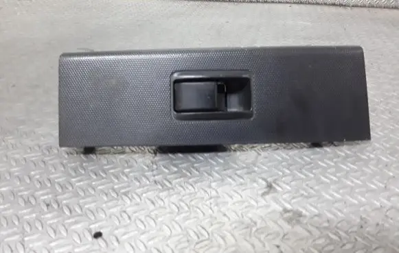 Toyota Corolla Verso AR10 Electric window control switch 742310F030