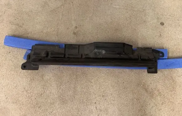 Nissan Juke I F15 Radiator trim 62820BA60A 10958