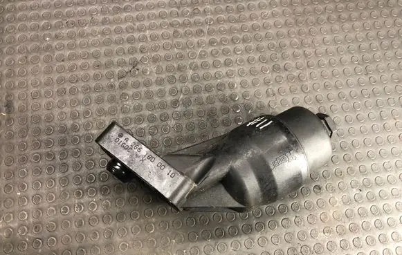 Mercedes-Benz A W169 Oil filter cover A2661800010