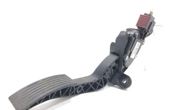 KIA Rio Accelerator throttle pedal