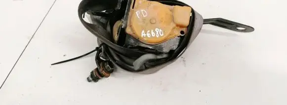 Nissan X-Trail T30 Front seatbelt TKAB2EG392 TK-AB2-EG392