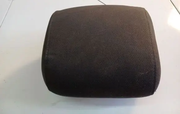 Toyota Avensis T250 Front seat headrest 