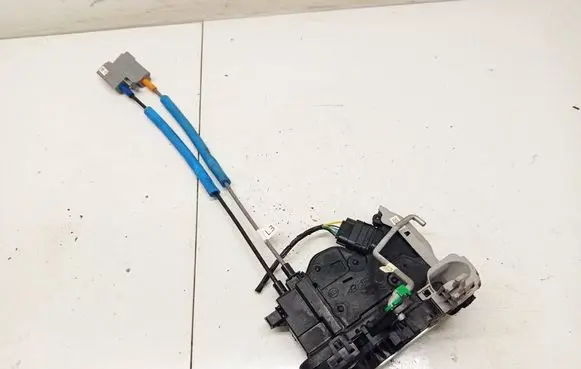 Hyundai Kona I Front door lock 81310j9510