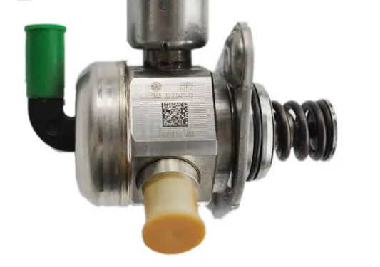 Audi A4 S4 B9 Fuel injection high pressure pump 04E127025D