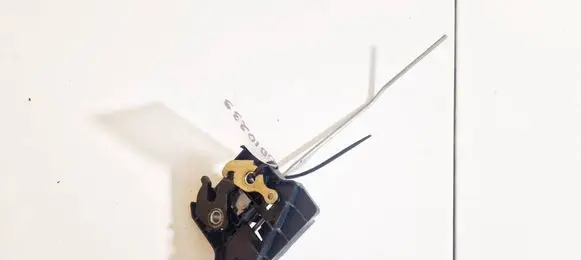 Opel Zafira B Seat back rest lock catch 13235162