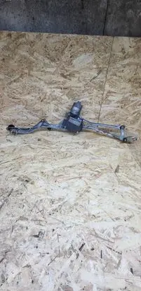 Mercedes-Benz E W211 Front wiper linkage and motor 2118200142