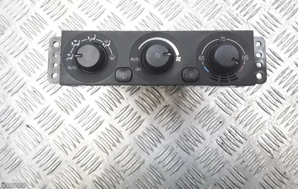 Mitsubishi Montero Climate control unit mr5006501464308770