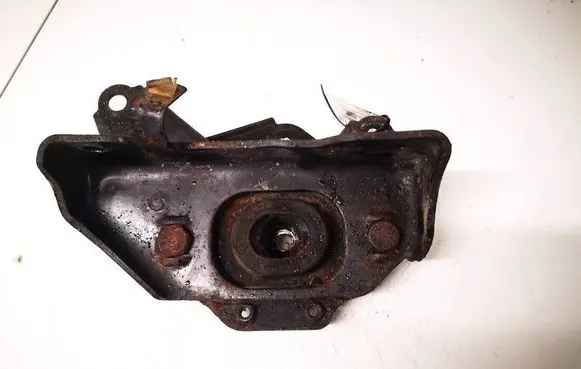 Nissan Primera Engine mount bracket 8200042455