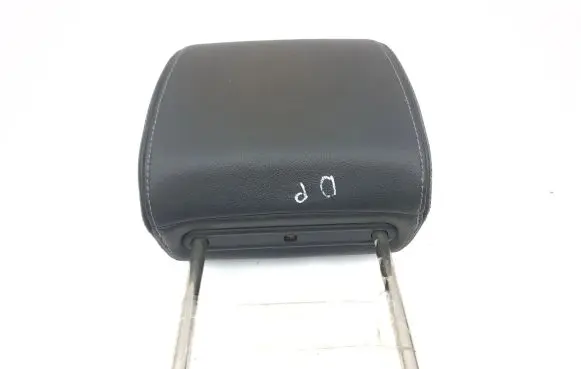 Mazda 5 Front seat headrest 