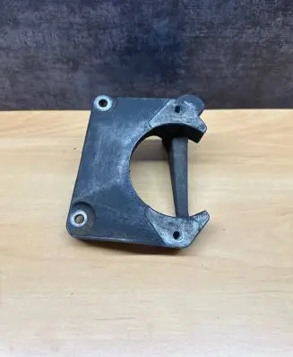 BMW 5 E60 E61 Engine mounting bracket 24168110
