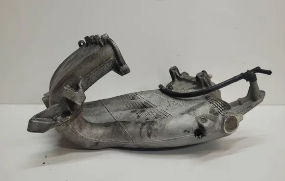 Volkswagen Golf IV Intake manifold 06A133223
