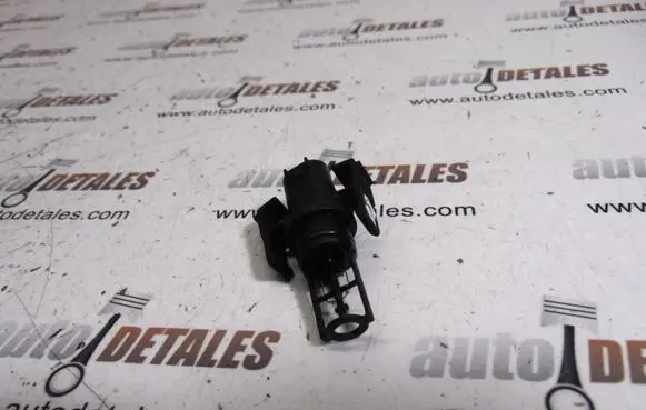 Mercedes-Benz E W211 Intake air temperature sensor A0005422818