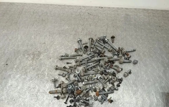 Volkswagen ID.4 Nuts/bolts 