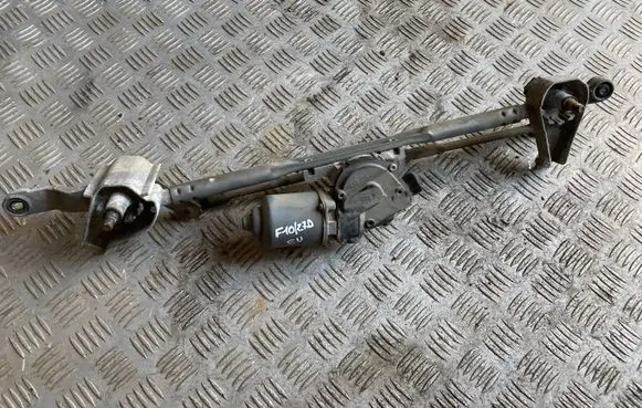 Subaru Forester SH Front wiper linkage and motor