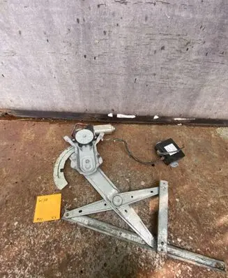 Rover 200 XV Front door window regulator with motor CUH101910