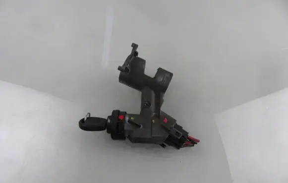 Volkswagen Transporter - Caravelle T4 Ignition lock 701905851