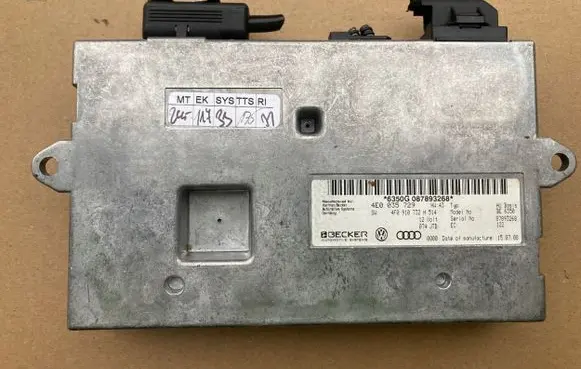 Audi A6 S6 C6 4F Other dashboard 4E0035729
