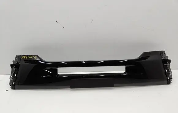 Mitsubishi Outlander Front bumper splitter molding 6400G468