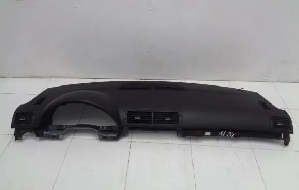Audi A4 S4 B7 8E 8H Dashboard