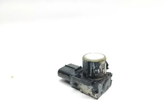 Toyota Land Cruiser (J200) Rear parking sensor holder (PDC) 8934133140 1883000680