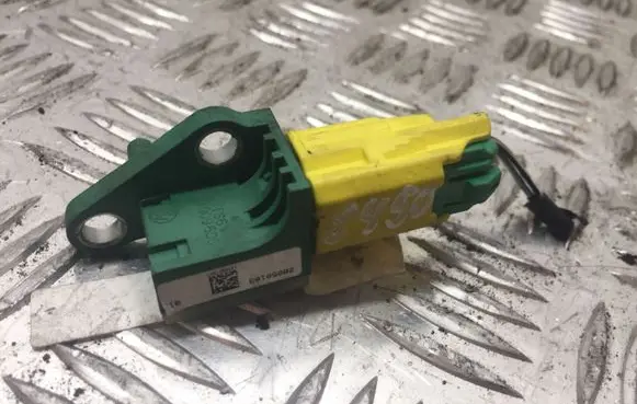 Volkswagen PASSAT B6 Airbag deployment crash/impact sensor 3C0909606 8450
