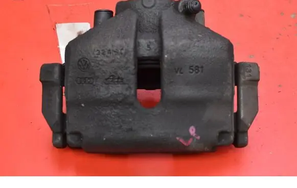 Volkswagen PASSAT CC Front brake caliper