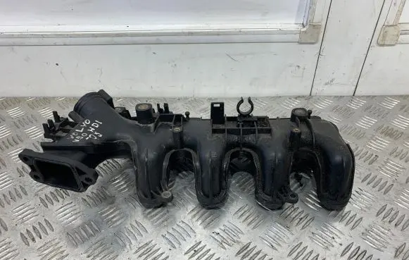 Volvo V50 Intake manifold