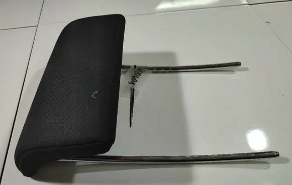 Mercedes-Benz A W169 Front seat headrest 6010406