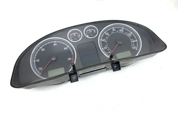 Volkswagen PASSAT B5.5 Speedometer (instrument cluster) 3B0920929A