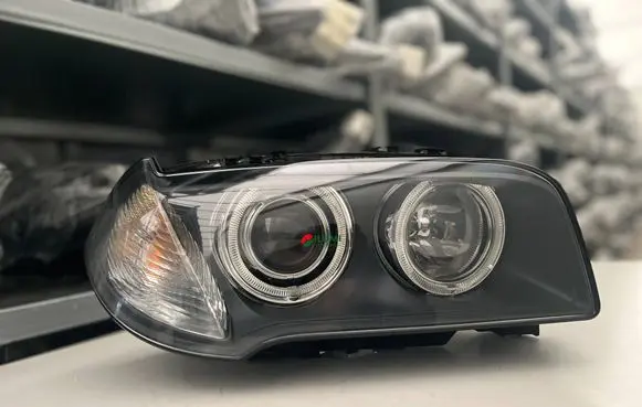BMW X3 E83 Headlight/headlamp 7162192