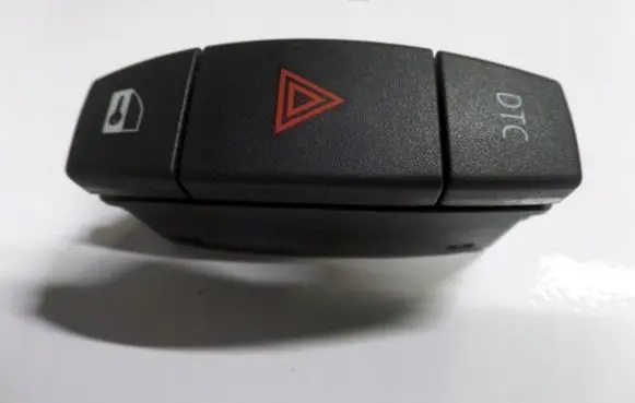 BMW 1 E81 E87 Hazard light switch 6945603