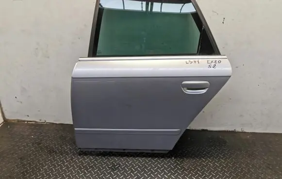 Seat Exeo (3R) Rear door